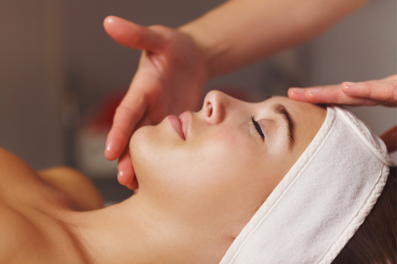 TRATTAMENTO VISO CON SISTEMA EUBIOTICO